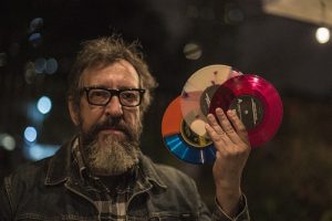 Thunderbird  faz nova versão do hit A Obra