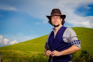 Guilherme Schwab lança álbum Tempos dos Sonhos em live do evento online Nikity Sunset