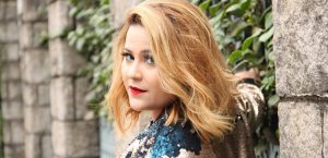 Mel Mattos comemora dez anos de carreira autoral