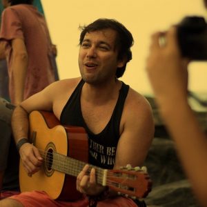 Playmoboys lança clipe de “Na Praia”
