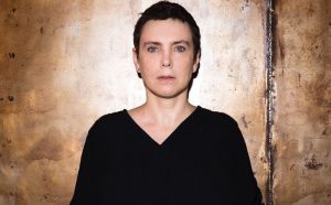 Eduardo Serrano e Adriana Calcanhotto participam de lives do canal Curta!