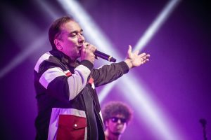Vocalista do Biquini Cavadão narra sua própria história em audiobook