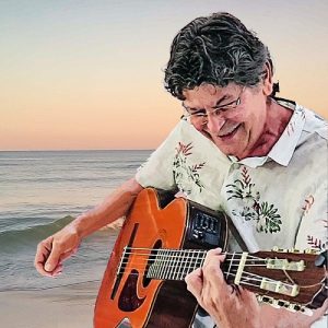 Novo show de Eugênio Leandro disponível online