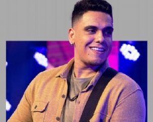 Pedro Felipe estreia com a música “Uma Noite”