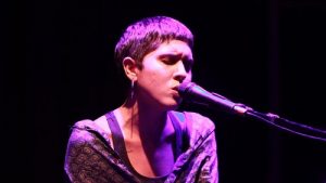 Ayla Lemos lança o show Silêncio