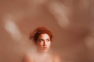 Nara Hope abre série de apresentações virtuais no canal do Dragão do Mar