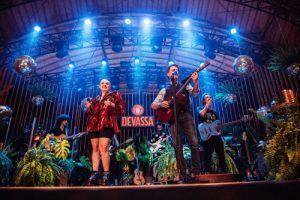 Encontro inédito no palco de “Duda Beat & Nando Reis” ganha EP digital e marca show histórico promovido pela Devassa