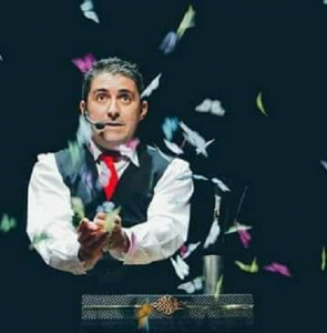 Programação em homenagem ao Dia do Teatro e do Circo