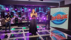 Brilux aposta em lives da Limão com Mel para manter o consumidor em casa