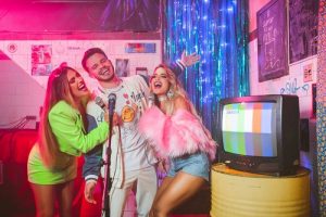 May & Karen e Matheus Fernandes liberam pré-save de parceria musical com cenas exclusivas do videoclipe