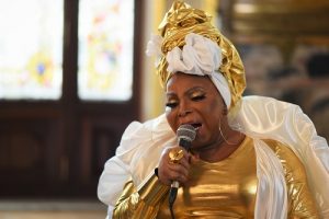 Natura Musical apresenta clipe póstumo de Elza Soares