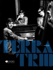 Livro conta a história do Terra Trio