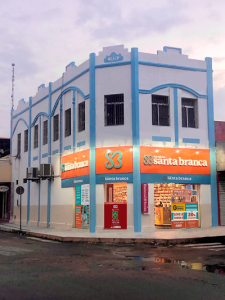 Farmácia Santa Branca restaura prédio histórico em  Camocim