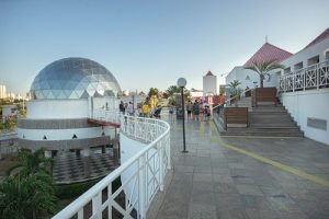 Dezembro no Planetário Rubens de Azevedo oferece sessões acessíveis, formações e atividades gratuitas para toda a família