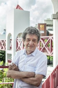 Cinema do Dragão realiza pré-estreia gratuita de série documental em celebração aos 80 anos de Fausto Nilo