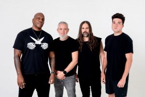 Angra e Sepultura na Praça Verde do Dragão do Mar