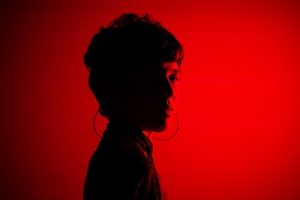 ÀIYÉ   e Ayla Lemos  se apresentam em mais uma prévia do Festival Barulhinho Delas