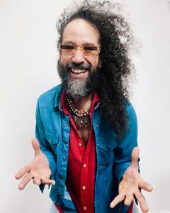 Márcio Muamba antecipa o Carnaval e lança o  clipe “Tá Animado”