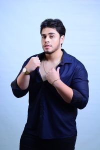 Matheus Medeiros lança o clipe de “Ela é do Job?”