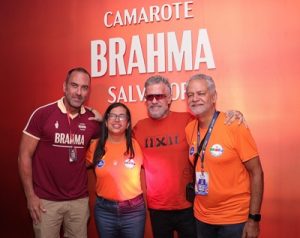 Autoridades e artistas celebram a Axé Music em encontro no Camarote Brahma Salvador