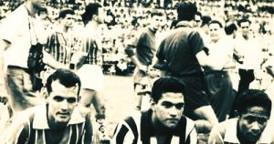 Documentário “Time de Fábrica”, sobre épico jogo de futebol com Garrincha, estreia na TV Brasil