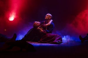 “Drácula – A Lenda da Sombra” no Cineteatro São Luiz