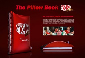 KIT KAT TRANSFORMA CADERNO EM TRAVESSEIRO