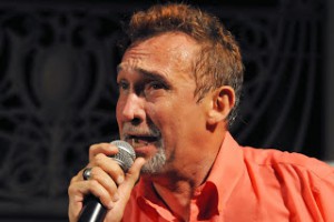 Lúcio Ricardo apresenta show inédito “Tributo a Johnny Alf” no BNB Clube