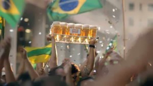 Brahma lança filme “Eu sou o futebol” com foco no mundial no Brasil