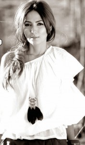 Luciana Araújo lança CD em Fortaleza