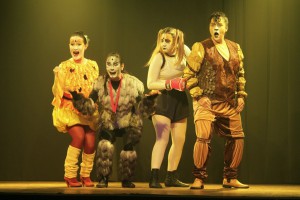 [MG] Os Saltimbancos  leva milhares de pessoas ao teatro