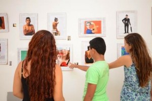 Alunos do  Cuca Jangurussu realizam exposição fotográfica