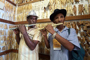 Visita dos Tesouros Vivos da cultura ao Horto marca primeiro dia do IX Encontro Mestres do Mundo