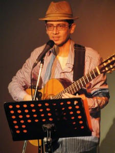 Henrique Beltrão faz apresentação poético-musical no  CCBNB Fortaleza