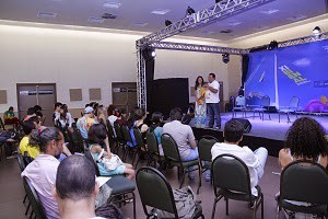 Escritores de livros infantis realizam encontro no último dia de Bienal do Livro