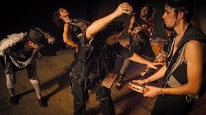 Cia Vatá apresenta compilation no Teatro das Marias