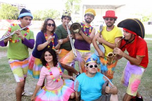 Luxo da Aldeia e Dona Zefinha encerram programação de aniversário do Cuca Barra