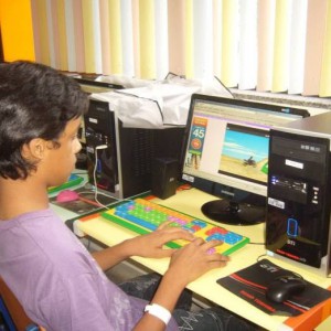 Vila das Artes realiza Oficina de Jogos Eletrônicos no Cuca Barra