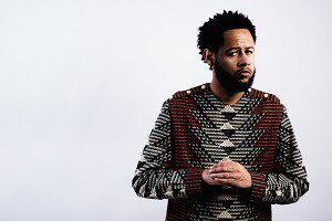 Bienal da UNE tem  debates com Fernando Haddad, Franklin Martins, Zé Celso Martinez Correa e shows com Erivan e Emicida