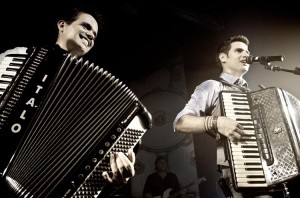 Cego Aderaldo homenageado no IX Encanta Quixadá