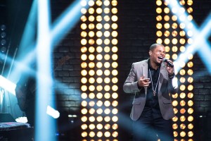 Luau das Rosas apresenta Davidson Silva