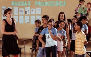 Coletivo Panelinha de Teatro leva projeto Os Pequeninos às escolas de Fortaleza