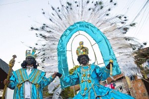 Espetáculos de humor e maracatu no Sesc