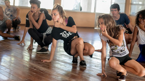 Prefeitura de Fortaleza oferta mais de 5 mil vagas na Rede Cuca no mês de abril