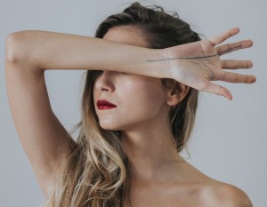 BabadoColab retrata o feminismo em desfile no Dragão Fashion 2017