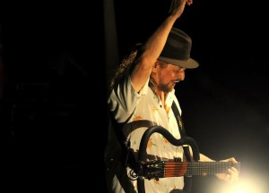 [RJ] Geraldo Azevedo no Arraiá do Circo Voador