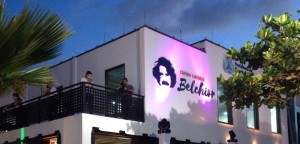 Centro Cultural Belchior oferece show gratuito na Praia de Iracema