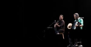 Adelson Viana e Nonato Luiz apresentam-se em duo no CCBNB Fortaleza