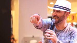 Felipão se apresenta na Arena Devassa