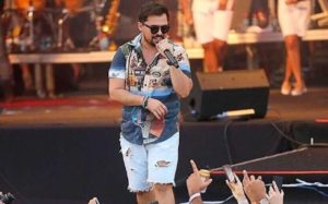 Xand Avião e Avine Vinny puxam o primeiro dia de Bloquinho no Bosque neste sábado (13)